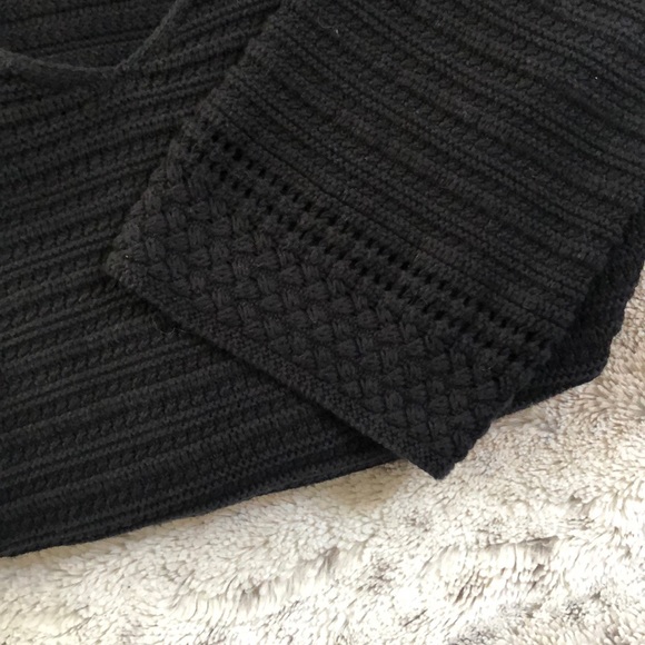 GAP 3/4 Sleeve Crotchet Sweater Top - Picture 5 of 6